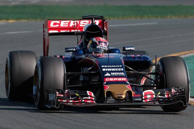 March 15, 2015: Max Verstappen (NDL) 33 from the Scuderia Toro Rosso team rounds turn 2 during the 2015 Australian Formula One Grand Prix at Albert Park, Melbourne, Australia. Sydney Low Cal Media Formula One 2015: Australia MAR 15 - ZUMAc04_