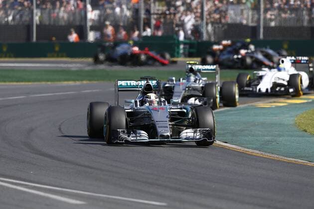 Motorsports: FIA Formula One World Championship WM Weltmeisterschaft 2015, Grand Prix of Australia, 44 Lewis Hamilton (GBR, Mercedes AMG Petronas Formula One Team), xHOCHxZWEIx