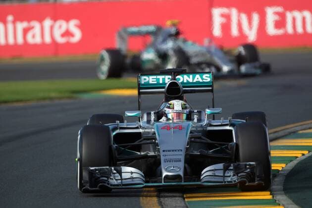 15.03.2015 - Race, Lewis Hamilton (GBR) Mercedes AMG F1 W06 leads Nico Rosberg (GER) Mercedes AMG F1 W06 Australian Grand Prix, Melbourne 12 - 15 March 2015 