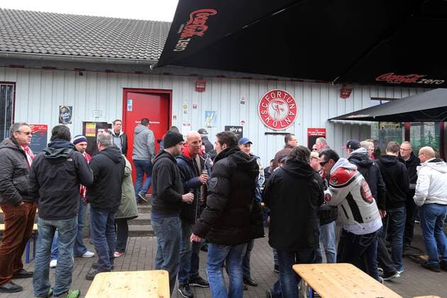 Fußball, Stadiongeschichte SC Fortuna Köln SC Fortuna Köln - Südstadion Vereinsheim vor dem Spiel 14.03.2015 Bild: