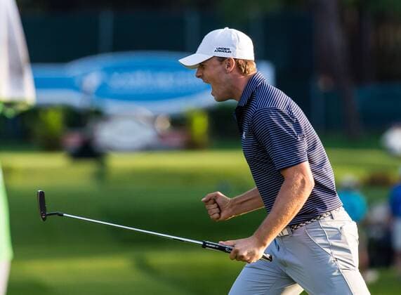 3 15 2015 - Palm Harbor FL, USA - Jordan Spieth celebrates his winning putt on the 17th hole of the 3 way playoff at the Innisbrook Resort (Copperhead) in Palm Harbor FL. DelMecum Cal Media PGA Golf Herren Golf 2015: Valspar Championship FINAL Round MARCH 15 - ZUMAc04_