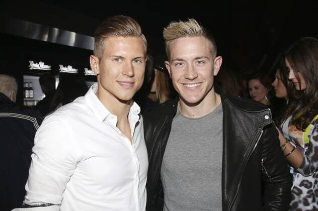 Lewis Holtby und Matthias Ostrzolek bei der Premiere des Musicals We Will Rock You im Mehr! Theater. Hamburg, 16.03.2015 Foto:xgbrcix xFuturexImage