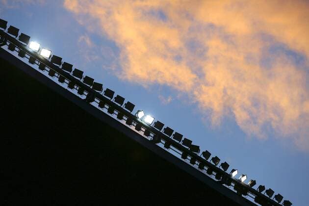 Foto: Sonnenuntergang über dem Stadion Vicente Calderon Fussball - Championsleague am Di. 17.03.2015 Achtelfinale, Atletico Madrid