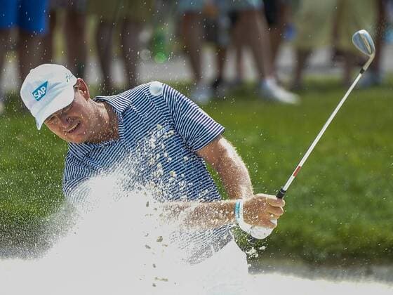 March 19, 2015 - Orlando, FL, U.S: Ernie Els of South Africa hits out off the green side bunker on 1 during first round golf action of the Arnold Palmer Invitational presented by Mastercard held at Arnold Palmer s Bay Hill Club & Lodge in Orlando, FL PGA Golf Herren 2015: Arnold Palmer Invitational MAR 19 - ZUMAcg2_