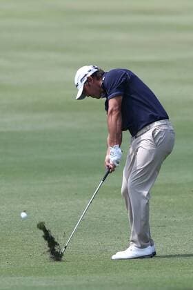 March 20, 2015 - Orlando, Florida, United States - Brooks Koepka hits a fairway shot on the 3rd hole during the second round of the Arnold Palmer Invitational presented by MasterCard at Bay Hill Club & Lodge. PGA Golf Herren 2015 - Arnold Palmer Invitational Presented by MasterCard - Second Round - ZUMAw109
