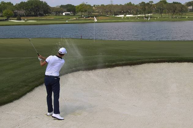 March 20, 2015 - Orlando, Florida, United States - Webb Simpson hits out of a greenside bunker on the 6th green during the second round of the Arnold Palmer Invitational presented by MasterCard at Bay Hill Club & Lodge. PGA Golf Herren 2015 - Arnold Palmer Invitational Presented by MasterCard - Second Round - ZUMAw109