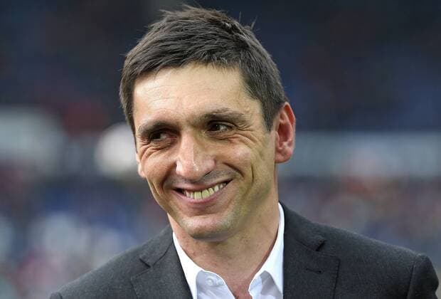 21.03.2015, Fussball 1.Bundesliga 2014 2015, 26.Spieltag, Hannover 96 - Borussia Dortmund, in der HDI-Arena Hannover. Trainer Tayfun Korkut (Hannover) 
