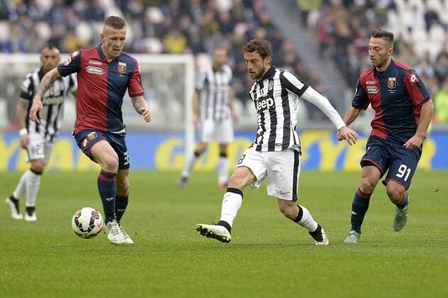 Juraj Kucka, Andrea Bertolacci Genoa, Claudio Marchisio Juventus - Serie A, Juventus Turin vs. Genoa CFC filippoxalfero