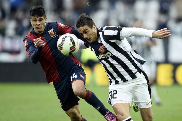 Turin, Italien - Serie A, Juventus Turin vs. Genoa CFC: Alessandro Matri-Facundo Roncaglia 