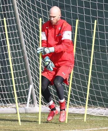 SOCCER - UEFA EURO EM Europameisterschaft Fussball 2016 quali, LIE vs AUT VIENNA,AUSTRIA,23.MAR.15 - SOCCER - UEFA European Championship EM Europameisterschaft 2016, European Qualifiers, OEFB international match Länderspiel Liechtenstein vs Austria, training team AUT. Image shows Robert Almer (AUT).