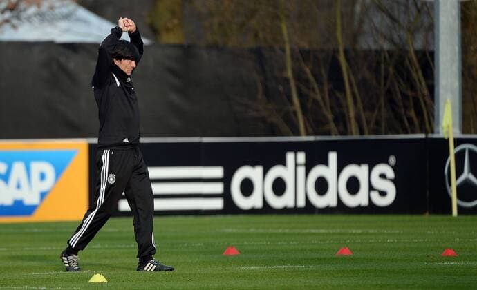 23.03.2015, xjhx, Fussball International, Training Deutschen Fussball Nationalmanschaft, v.l. Trainer Joachim JOGI Loew (Deutsche Fussball Nationalmannschaft DFB)