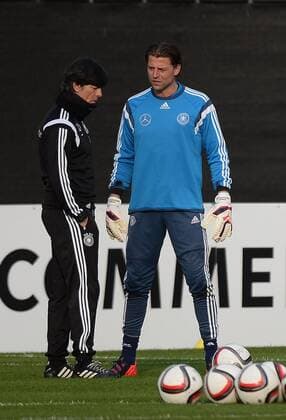 23.03.2015, xjhx, Fussball International, Training Deutschen Fussball Nationalmanschaft, v.l. Trainer Joachim JOGI Loew (Deutsche Fussball Nationalmannschaft DFB), Roman Weidenfeller (Deutsche Fussball Nationalmannschaft DFB)
