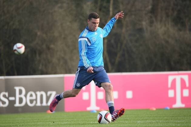 Jonas Hector - Training der Deutschen Nationalmannschaft in Frankfurt