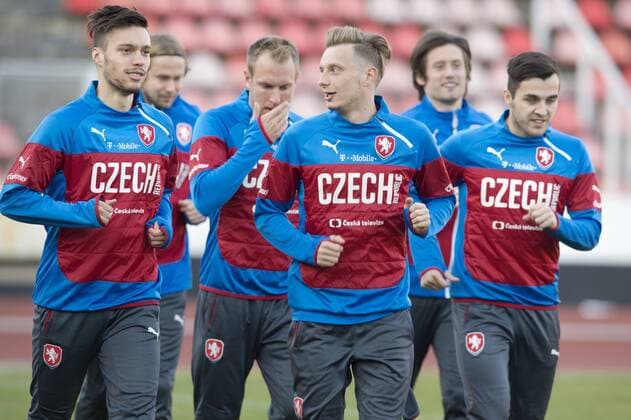 From left: Vaclav Kadlec, Ladislav Krejci and Martin Pospisil of Czech national soccer team practice during the training prior to the qualification match against Latvia for the European Championships in Prague, Czech Republic, March 23, 2015. (CTKxPhoto VitxSimanek) CTKPhotoP201503230688101  VIS 001