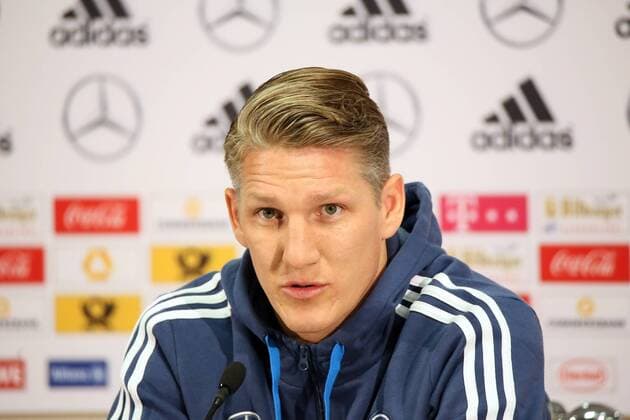 Bastian Schweinsteiger - Pressekonferenz der Deutschen Nationalmannschaft in Frankfurt