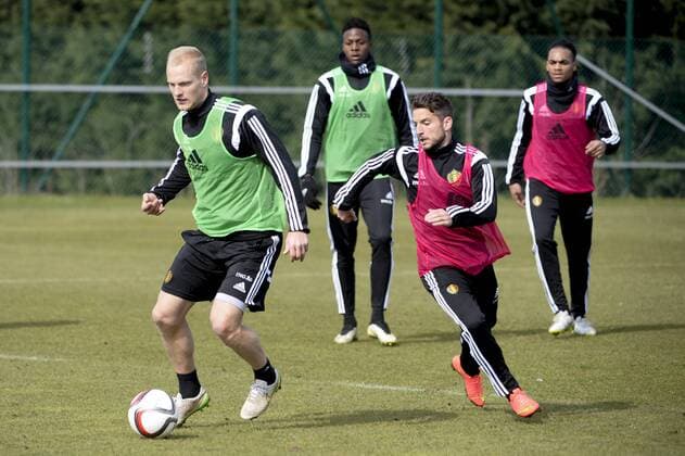 - BRUSSELS, BELGIUM: Belgium s Olivier Deschacht and Belgium s Dries Mertens pictured in action during a training session of Belgian national soccer team Red Devils, Tuesday 24 March 2015, in Neerpede, Brussels. Belgium will play it s fourth and fifth game of the Euro 2016 qualification against Cyprus on 28 March in Belgium and against Israel on 31 March in Israel. DIRKxWAEM  x04592720x
