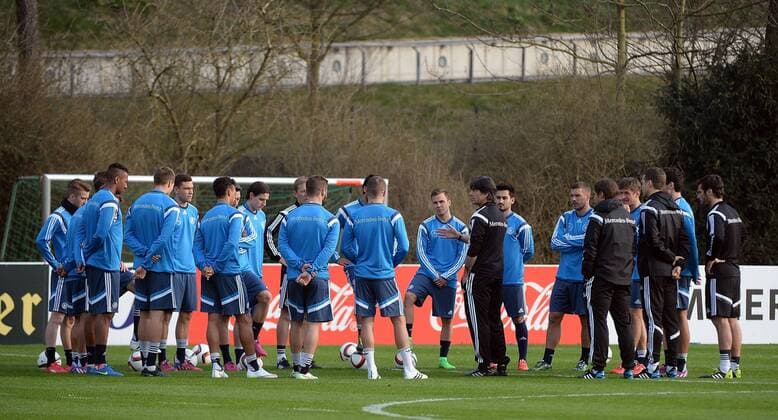 24.03.2015, xjhx, Fussball International, Training Deutsche Fussball Nationalmanschaft, v.l. Trainer Joachim JOGI Loew (Deutsche Fussball Nationalmannschaft DFB)