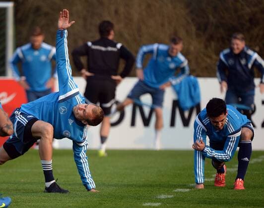 24.03.2015, xjhx, Fussball International, Training Deutsche Fussball Nationalmanschaft, v.l. Holger Badstuber (Deutsche Fussball Nationalmannschaft DFB), Ilkay Guendogan (Deutsche Fussball Nationalmannschaft DFB)