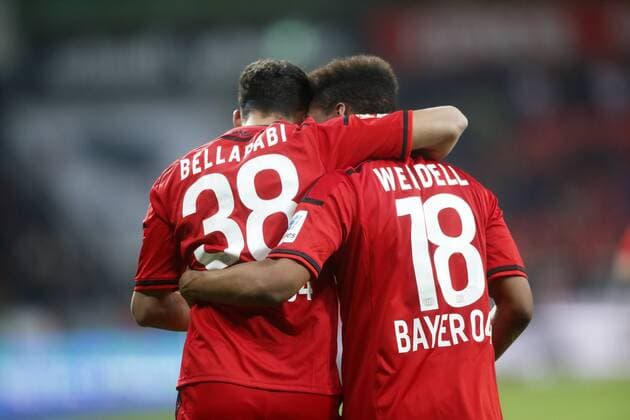 Bundesliga 2014-2015 Bayer 04 Leverkusen vs. VFB Stuttgart HIER Karim Bellarabi + Wendell ( Bayer 04 Leverkusen ) nach einem Tor