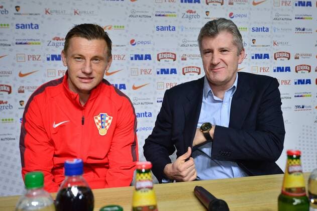 Ivica Olic received a jersey with the number 100 for one hundred performances in the Croatian national team Nationalteam 25.03.2015., Croatia, Zagreb - Ivica Olic and Davor Suker held a press conference PK Pressekonferenz before football match with Norway. Ivica Olic received a jersey with the number 100 for one hundred performances in the Croatian national team.  MarkoxPrpic PIXSELL