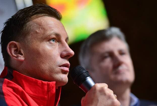 Ivica Olic received a jersey with the number 100 for one hundred performances in the Croatian national team Nationalteam 25.03.2015., Croatia, Zagreb - Ivica Olic and Davor Suker held a press conference PK Pressekonferenz before football match with Norway. Ivica Olic received a jersey with the number 100 for one hundred performances in the Croatian national team.  MarkoxPrpic PIXSELL
