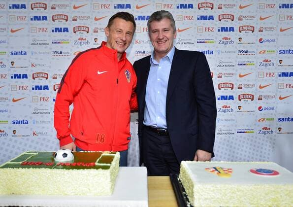 Ivica Olic received a jersey with the number 100 for one hundred performances in the Croatian national team Nationalteam 25.03.2015., Croatia, Zagreb - Ivica Olic and Davor Suker held a press conference PK Pressekonferenz before football match with Norway. Ivica Olic received a jersey with the number 100 for one hundred performances in the Croatian national team.  MarkoxPrpic PIXSELL