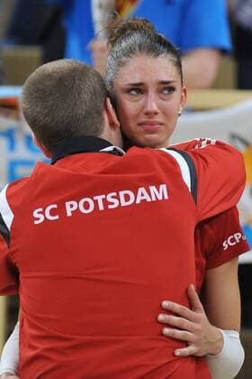 25.03.2015, xtkx, Volleyball 1.Bundesliga Damen, VC Wiesbaden - SC Potsdam, v.l. Nikola Radosova (SC Potsdam), enttaeuscht, enttaeucht schauend, dissapinted,