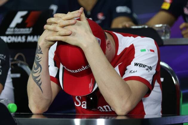 Motorsports: FIA Formula One World Championship WM Weltmeisterschaft 2015, Grand Prix of Malaysia, 7 Kimi Raikkonen (FIN, Scuderia Ferrari), xHOCHxZWEIx