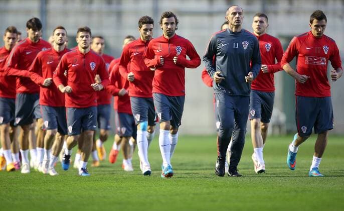 Darijo Srna, Mario Mandzukic - roatian national football team training - Zagreb, Croatia 26.03.2015., Zagreb, Croatia - Training of Croatian national football team before the qualifying match with Norway for Euro 2016.  IgorxKralj PIXSELL