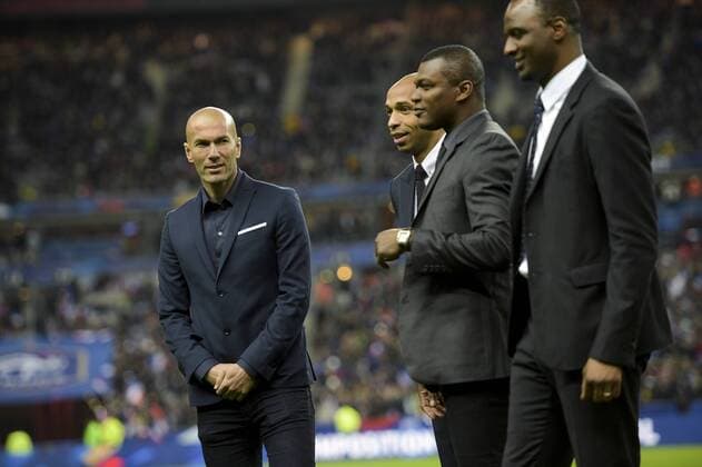 Zinedine Zidane - Thierry Henry - Marcel Desailly, Patrick Viera - - Ehrung der Spieler mit über 100 Länderspielen FOOTBALL : FRA vs BRA - 26 03 2015 JBAutissier 