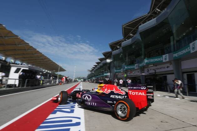 Motorsports: FIA Formula One World Championship WM Weltmeisterschaft 2015, Grand Prix of Malaysia, 3 Daniel Ricciardo (AUS, Infiniti Red Bull Racing), xHOCHxZWEIx
