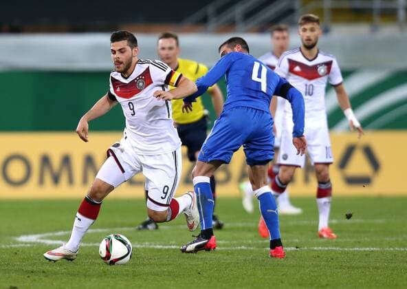Paderborn Fußball Länderspiel U21 U 21 Deutschland vs. Italien, v.l. Kevin Volland (GER), Stefano Sturaro (ITA)