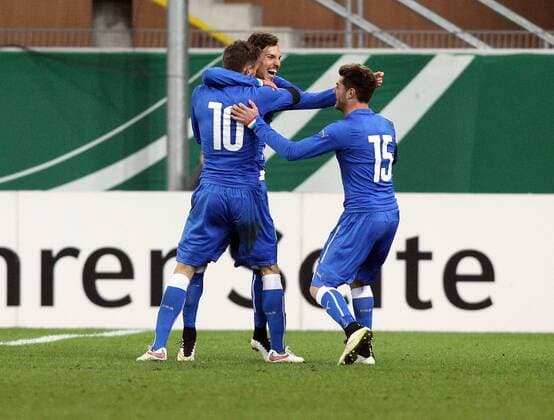 v.li.: Nr 23 Simone Verdi (Italien) mit Torjubel, celebrate the goal, goal celebration, Jubel über das Tor 1:2 Fussball, Testspiel, U 21-Männer, Deutschland - Italien, xmrx
