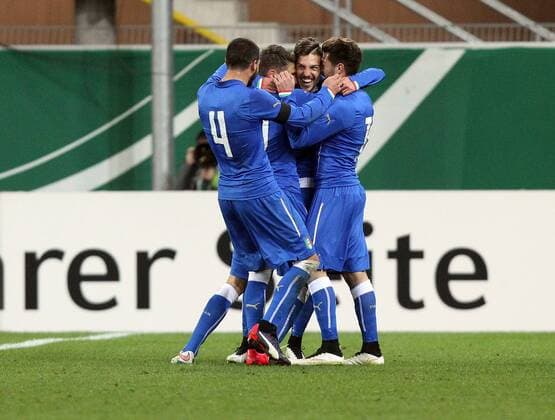 v.li.: Nr 23 Simone Verdi (Italien) mit Torjubel, celebrate the goal, goal celebration, Jubel über das Tor 1:2 Fussball, Testspiel, U 21-Männer, Deutschland - Italien, xmrx