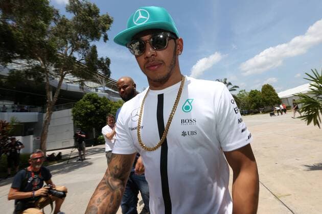 Motorsports: FIA Formula One World Championship WM Weltmeisterschaft 2015, Grand Prix of Malaysia, 44 Lewis Hamilton (GBR, Mercedes AMG Petronas Formula One Team), xHOCHxZWEIx