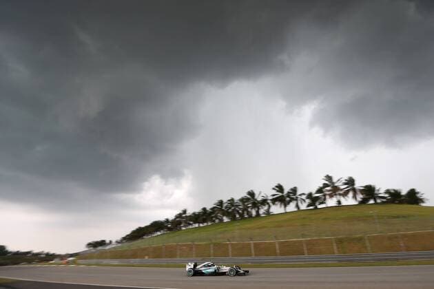 Motorsports: FIA Formula One World Championship WM Weltmeisterschaft 2015, Grand Prix of Malaysia, 6 Nico Rosberg (GER, Mercedes AMG Petronas Formula One Team), xHOCHxZWEIx