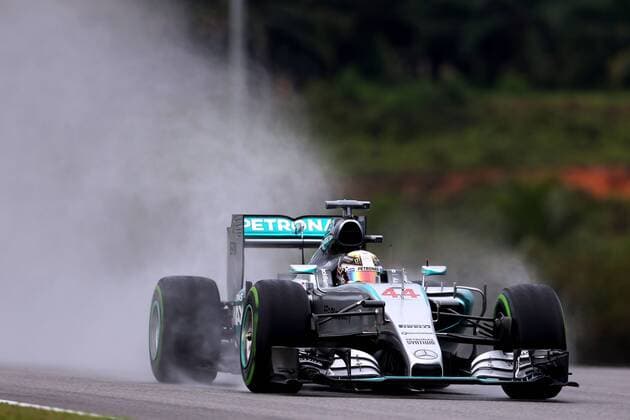 Motorsports: FIA Formula One World Championship WM Weltmeisterschaft 2015, Grand Prix of Malaysia, 44 Lewis Hamilton (GBR, Mercedes AMG Petronas Formula One Team), xHOCHxZWEIx