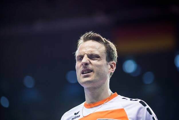 Berlin, Deutschland, 28.03.2015: Volleyball CEV Champions League Final 4 2015 - Halbfinale 1 BR Volleys - Zenit Kazan. Tomas Kmet (BR Volleys 14) frustriert