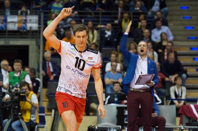 28.03.2015, Max Schmeling Halle, Berlin Volleyball, 2015 CEV Volleyball Champions League, Final Four, Halbfinale, Asseco Resovia Rzeszow (POL) vs. PGE Skra Belchatow (POL) Jubel Jochen Schöps Schoeps ( 10 Rzeszow)
