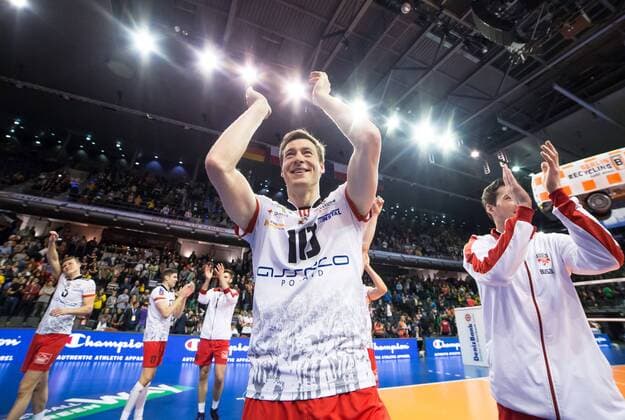 Berlin, Deutschland, 28.03.2015: Volleyball CEV Champions League Final 4 2015 - Halbfinale 2 PGE Skra Belchatow - Asseco Resovia Rzeszow. Jochen Schöps Schoeps (Rzeszow 10) jubelt nach dem Spiel