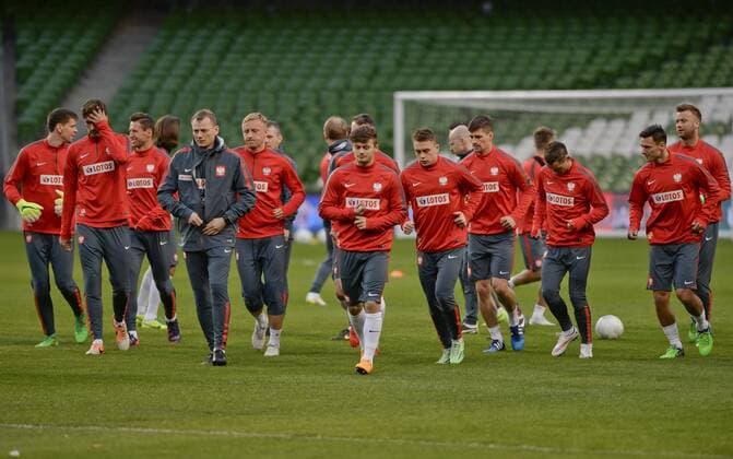 March 28, 2015 - Dublin, Ireland - Polish football team during the pre-match official training, ahead of the Euro 2016 qualifier between the Republic of Ireland and Poland. Dublin, Ireland. Saturday 28 March 2015. Photo by: Artur Widak NurPhoto Polish Football team arrives to Dublin for Euro 2016 qualifier  - ZUMAn230