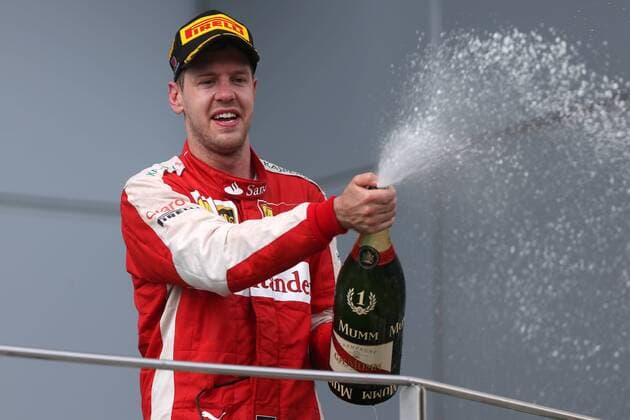 Motorsports: FIA Formula One World Championship WM Weltmeisterschaft 2015, Grand Prix of Malaysia, 5 Sebastian Vettel (GER, Scuderia Ferrari), xHOCHxZWEIx