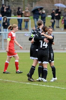 29.03.2015 Frankfurt, Stadion am Brentanobad 1. Frauenbundesliga, Saison 2014 2015 UEFA Women’s Champions League, 2014 2015, Quarter Finals 1. FFC Frankfurt gegen Bristol Academy WFC Torjubel zum 1:0 durch ando Kozue (FFC Frankfurt)