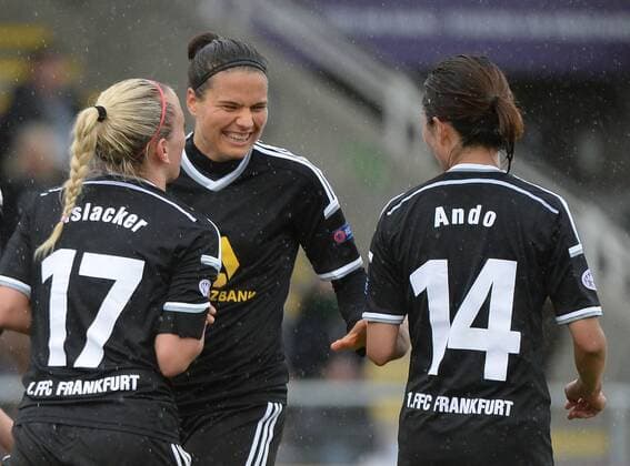 29.03.2015, xjhx, Fussball Champions League 1 4 Finale, 1.FFC Frankfurt - Bristol Academy WFC, v.l. Mandy Islacker (1.FFC Frankfurt), Dzsenifer Marozsan (1.FFC Frankfurt), Kozue Ando (1.FFC Frankfurt) celebrate the goal 5:0