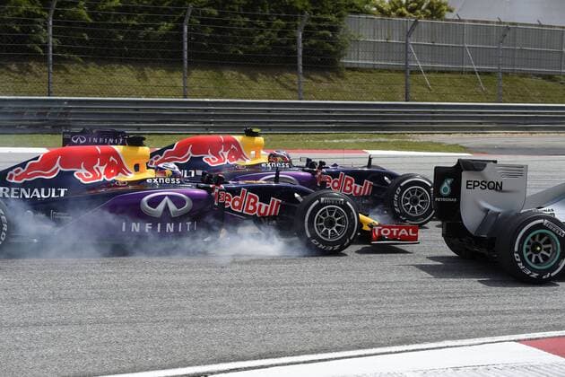 Motorsports: FIA Formula One World Championship WM Weltmeisterschaft 2015, Grand Prix of Malaysia, 3 Daniel Ricciardo (AUS, Infiniti Red Bull Racing), 26 Daniil Kvyat (RUS, Infiniti Red Bull Racing), xHOCHxZWEIx