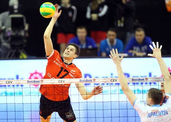 BERLIN , MAX-SCHMELING HALLE 29.03.2015 VOLLEYBALL MEN S CEV DENIZBANK CHAMPIONS LEAGUE FINAL FOUR THE FINAL GAME SEASON 2014 2015 ASSECO RESOVIA RZESZOW - ZENIT KAZAN NIKOLAY PENCHEV ( RESOVIA ) NIKOLAY APALIKOV ( ZENIT )  150329MIN113