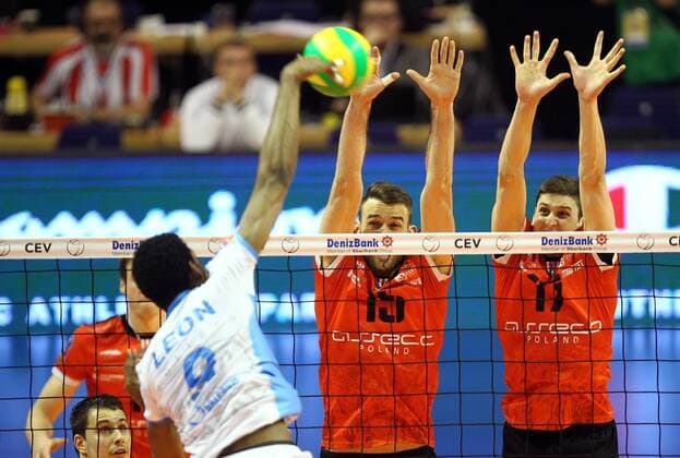 BERLIN , MAX-SCHMELING HALLE 29.03.2015 VOLLEYBALL MEN S CEV DENIZBANK CHAMPIONS LEAGUE FINAL FOUR THE FINAL GAME SEASON 2014 2015 ASSECO RESOVIA RZESZOW - ZENIT KAZAN WILFREDO LEON VENERO ( ZENIT ) RUSSELL HOLMES ( RESOVIA ) NIKOLAY PENCHEV ( RESOVIA )  150329MIN117