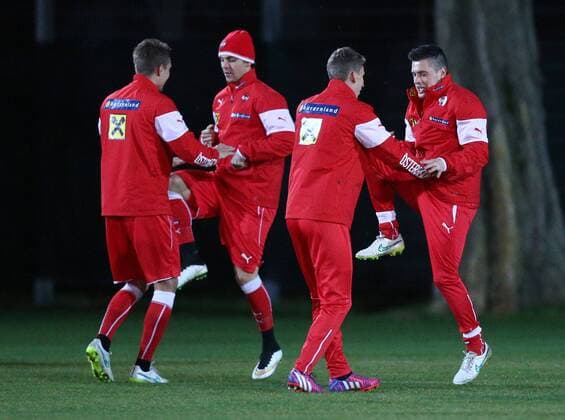 SOCCER - UEFA EURO EM Europameisterschaft Fussball 2016 quali, AUT vs BIH VIENNA,AUSTRIA,29.MAR.15 - SOCCER - UEFA European Championship EM Europameisterschaft 2016, European Qualifiers, OEFB international match Länderspiel Austria vs Bosnia and Herzegovina, training team AUT. Image shows Martin Hinteregger, Aleksandar Dragovic, Florian Klein and Zlatko Junuzovic (AUT). GEPAxpictures xChristianxOrt 