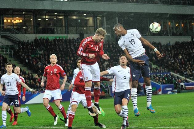 Geoffrey Kondogbia (france) vs Nicklas Bendtner (danemark) FOOTBALL : France vs Danmark - 29 03 2015 FredericChambert 