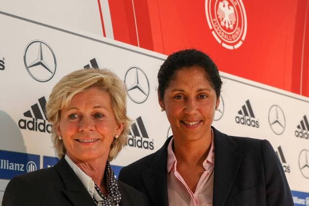 v.li.: Silvia Neid (Bundestrainerin, DFB-Trainerin), Steffi Jones (DFB-Direktorin Mädchenfußball und Frauenfußball, Bundestrainerin ab 2016), Fussball, Pressekonferenz DFB-Frauen, DFB-Zentrale, xozx